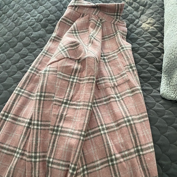 SHACKET - Picture 2 of 2